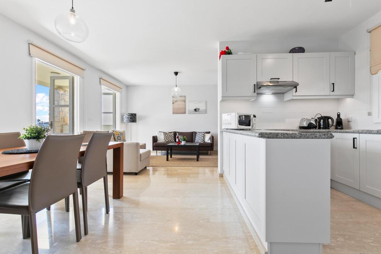 2 Bedroom Apartment Avdimou With Stunning Sea Views, Aphrodite Hills Resort Kouklia Bagian luar foto