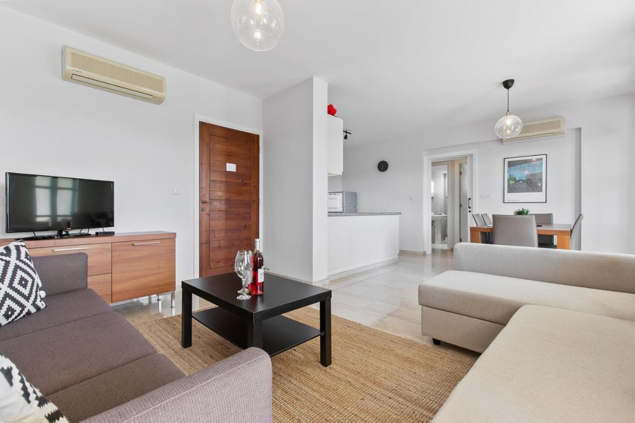 2 Bedroom Apartment Avdimou With Stunning Sea Views, Aphrodite Hills Resort Kouklia Bagian luar foto