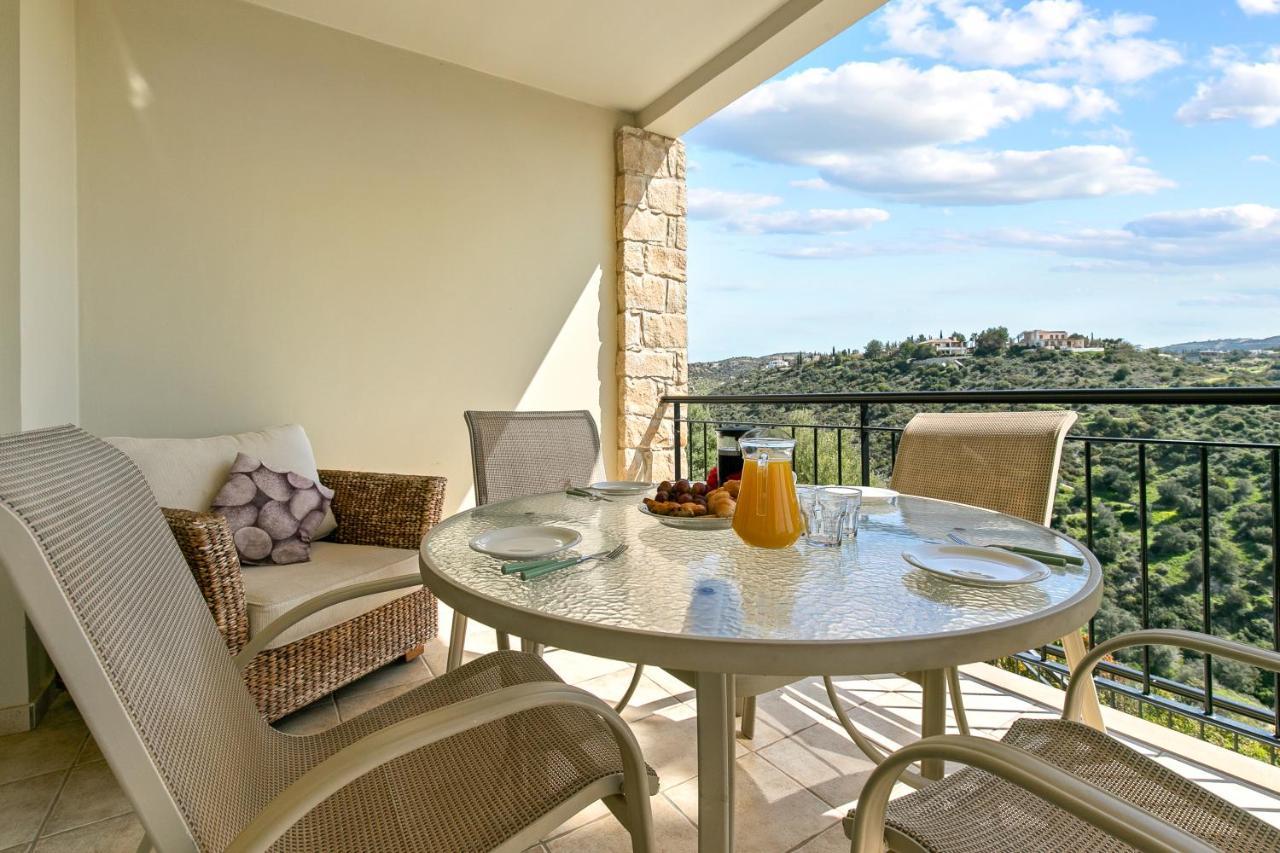 2 Bedroom Apartment Avdimou With Stunning Sea Views, Aphrodite Hills Resort Kouklia Bagian luar foto